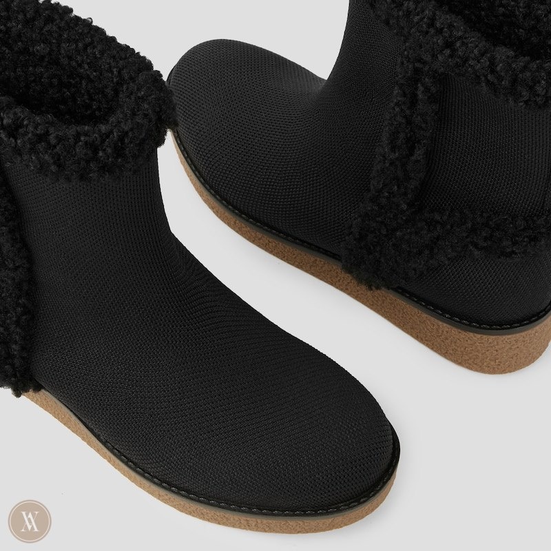 Black VIVAIA Courtney Women's Faux Fur Ankle Booties | BYV-8422