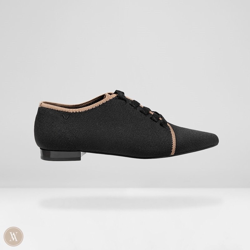 Black VIVAIA Grace Women's Pointed-Toe Lace-Up Oxfords | JND-3578