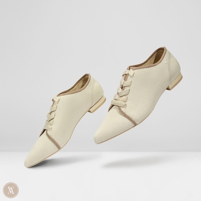 Cream White VIVAIA Grace Women's Pointed-Toe Lace-Up Oxfords | CML-0189