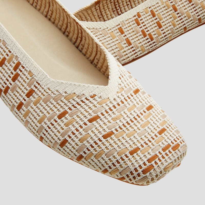 Nature Crochet VIVAIA Margot 2.0 Women's Square-Toe V-Cut Flats | MIN-0206