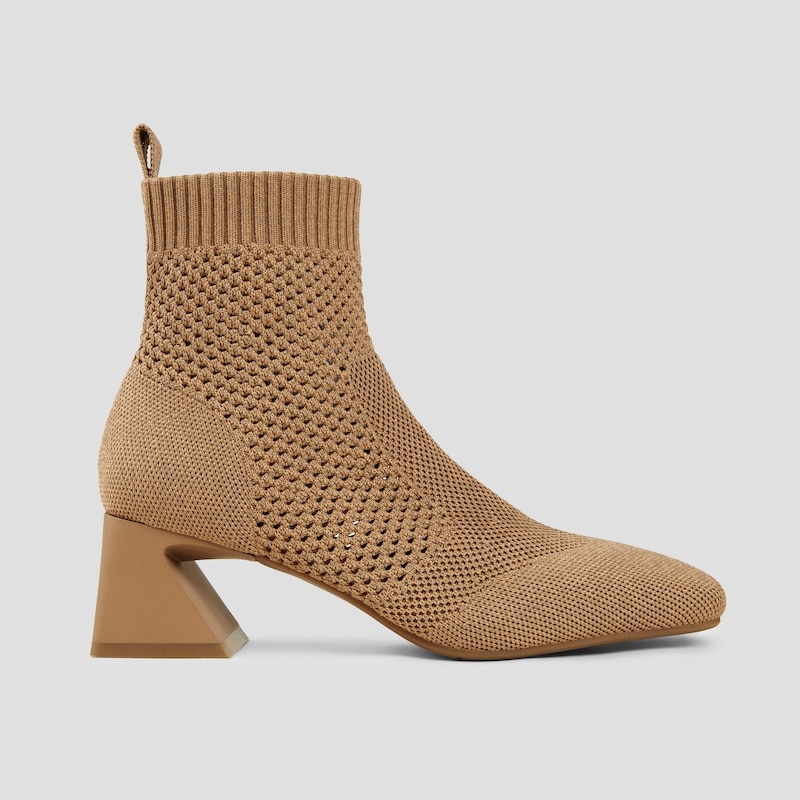 Nut Me VIVAIA Melissa Women's Perforated Block Heel Boots | TGJ-1174