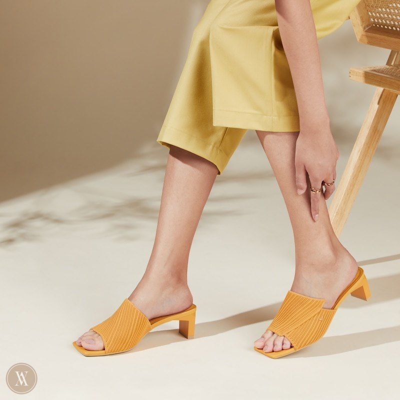 Yellow VIVAIA Jade Women's Square-Toe Block Heel Slide | GCN-3239